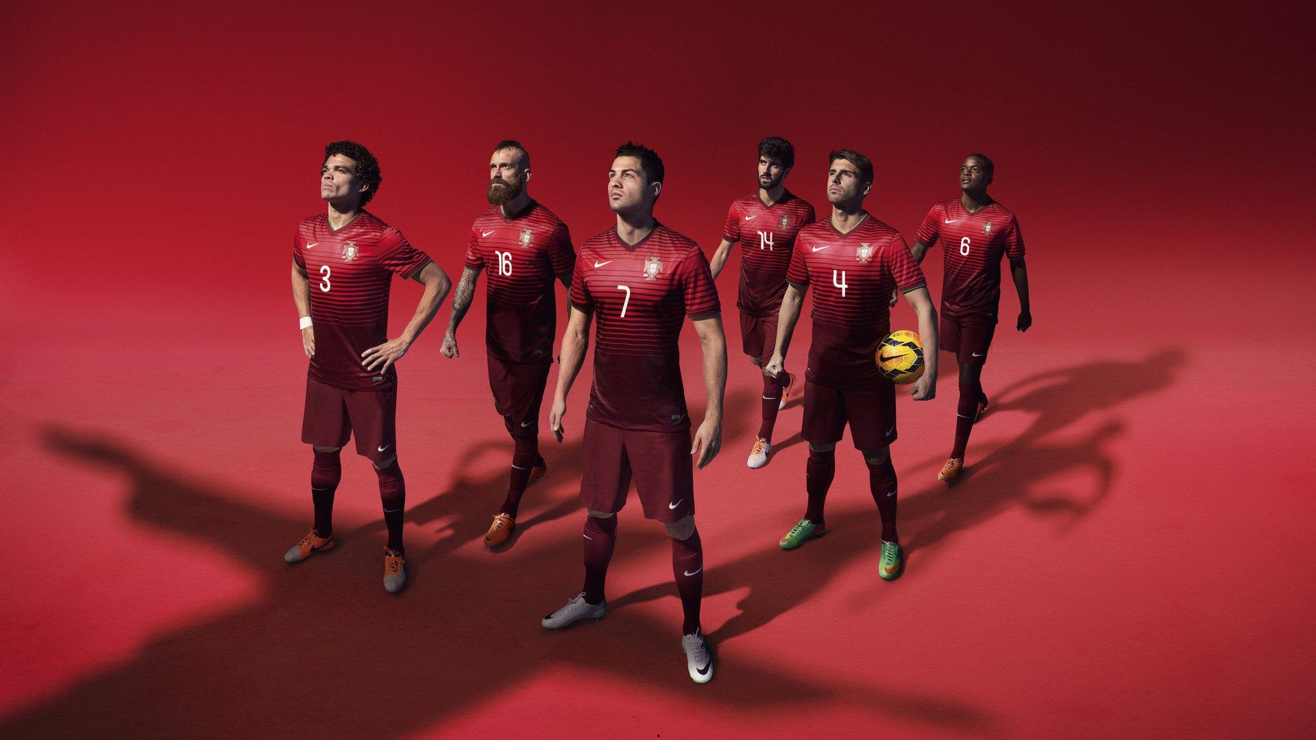 全国田径锦标赛接力赛激烈角逐，青年队爆冷夺冠