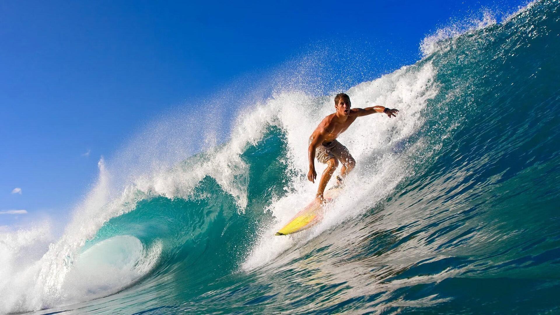 电竞产业蓬勃发展，全球赛事热度再创新高