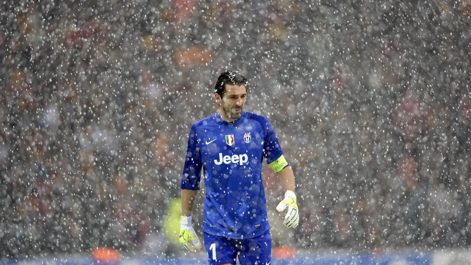 亚冠联赛激战正酣 中超球队逆境突围显韧性